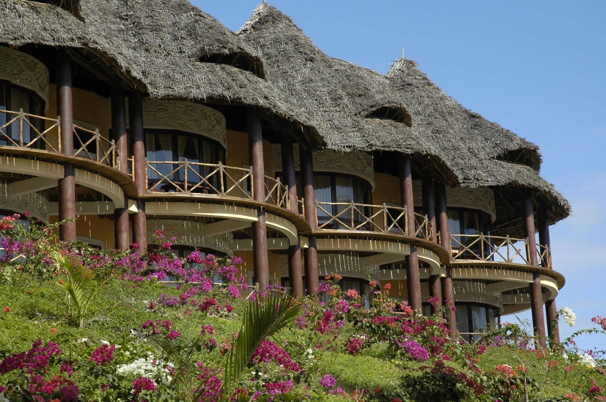 Ocean Paradise Resort & Spa Pwani Mchangani Bagian luar foto