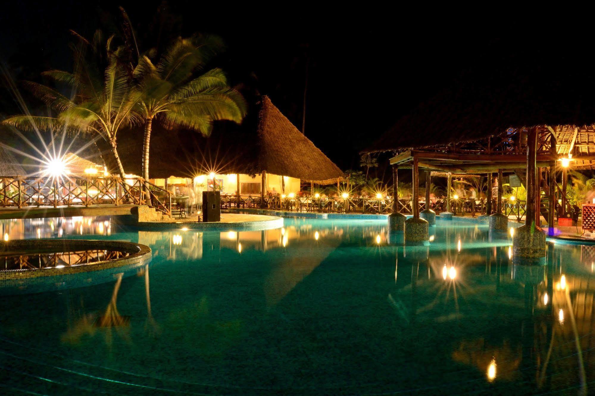 Ocean Paradise Resort & Spa Pwani Mchangani Bagian luar foto